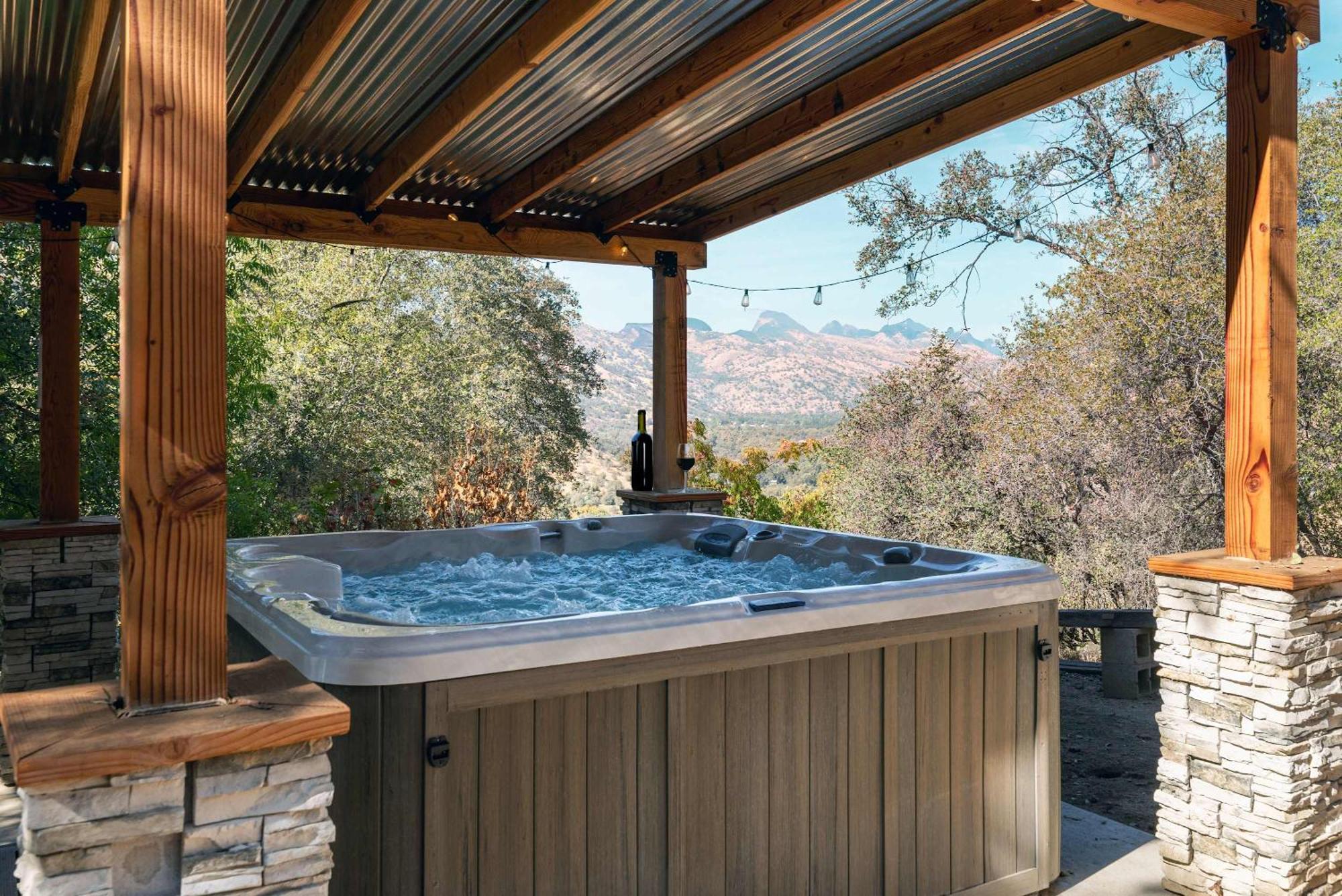 Sequoia Retreat With Hot Tub Fire Pit And Views Three Rivers Exterior photo